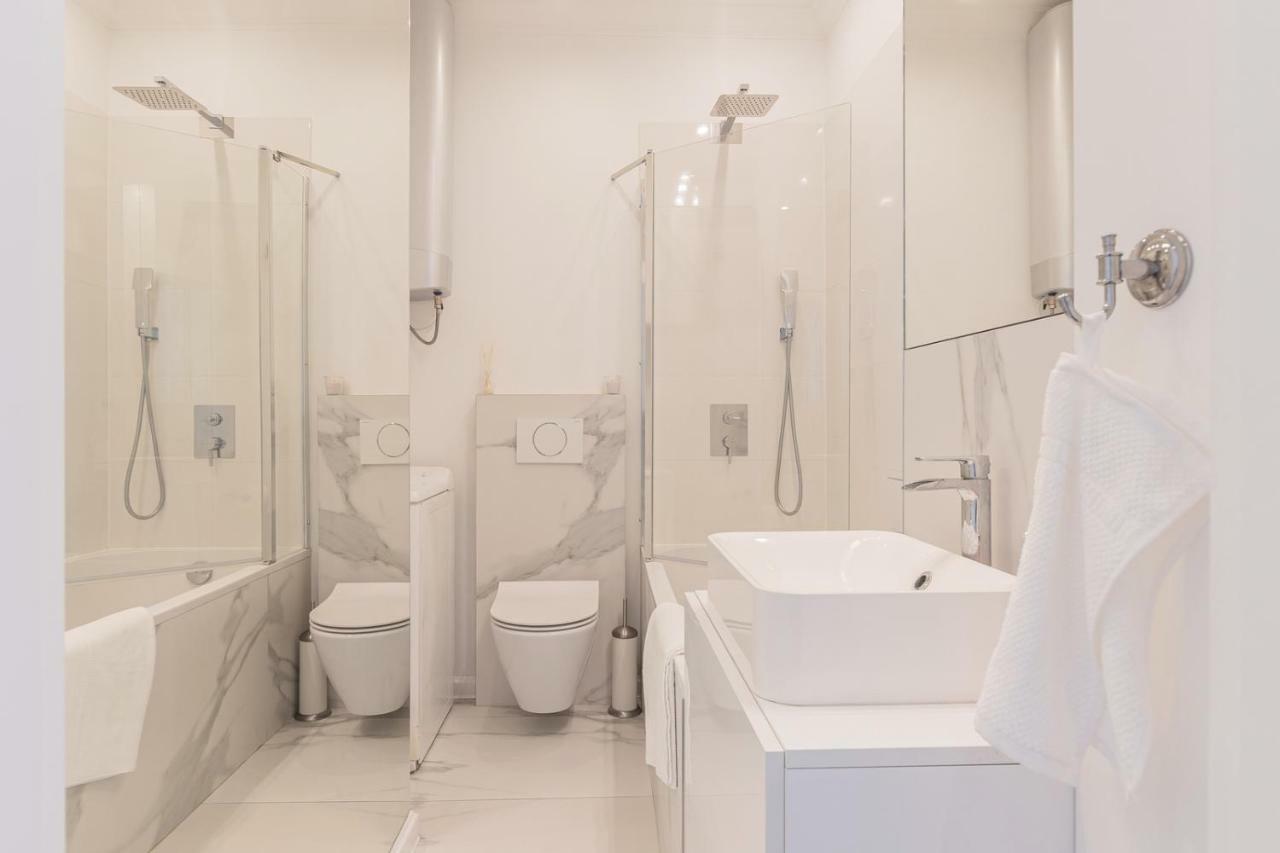 Апартаменти Luxury In Old Town - Free Parking Гданськ Екстер'єр фото
